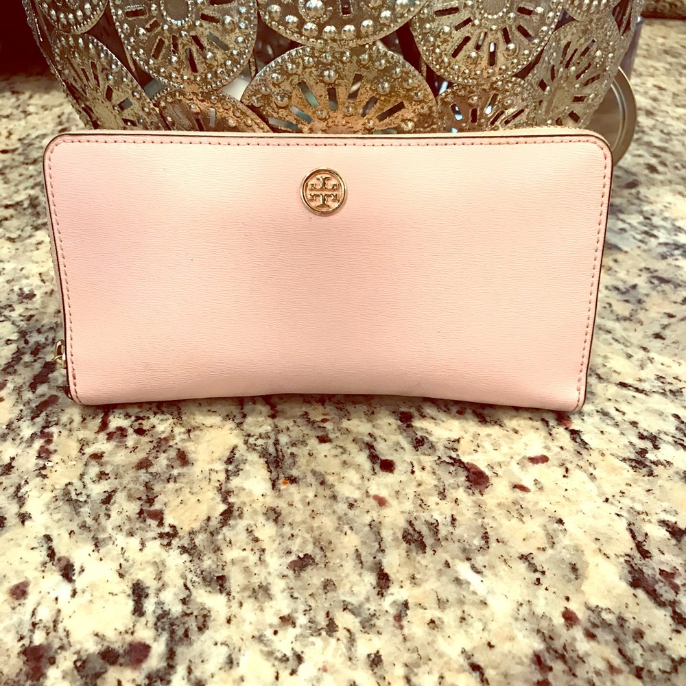 Tory Burch zip wallet